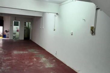 Bukit Sentosa Rawang Shoplot Facing Main Road High Visibility