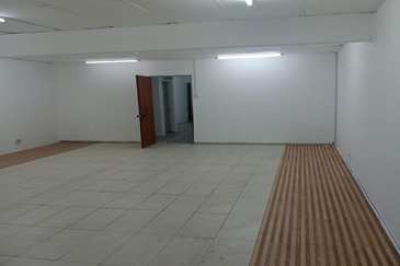 Bukit Sentosa Rawang Shoplot Facing Main Road High Visibility