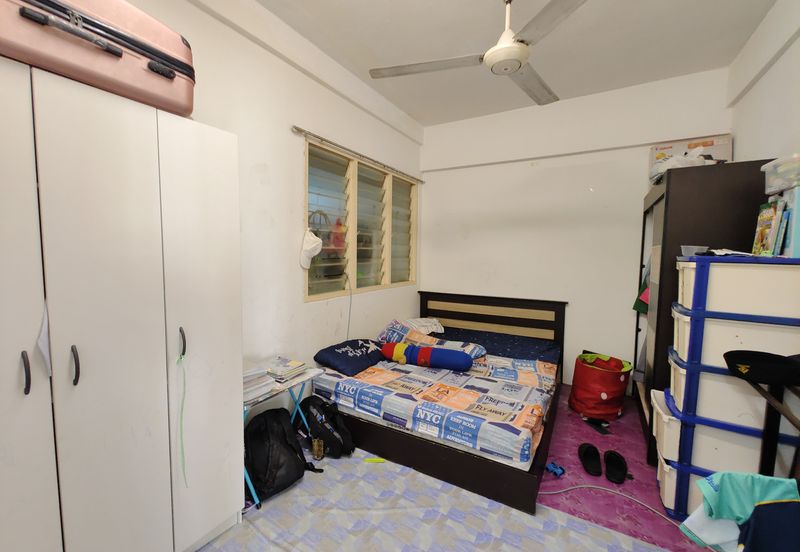 Meranti Apartment, Taman Subang Mewah