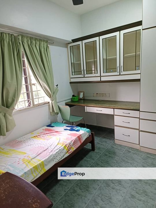 Vista Komanwel B Bukit Jalil Corner Unit Freehold Near Highways, Kuala Lumpur, Bukit Jalil