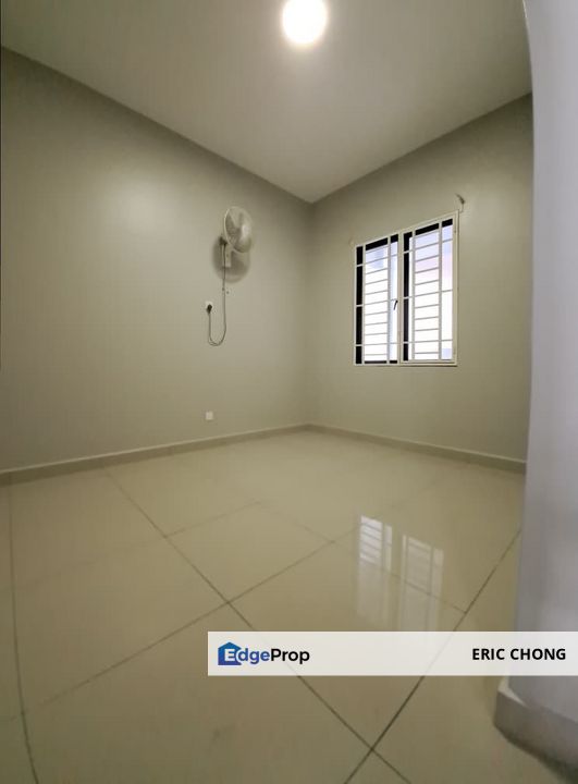 Below Market Value | Green Park Residence @ Seri Kembangan | Freehold 3R2B | Zero Downpayment & Cashback | RM 350,000, Selangor, Seri Kembangan