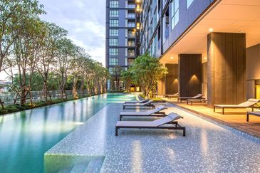  【READY TO MOVE IN CONDO BY 2025 !!!】Free Furnished 0%downpayment Extra Rebate 30% @Mid Valley