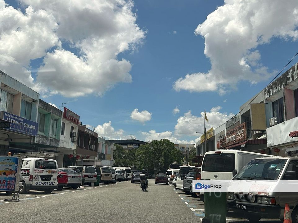 Jalan Temenggong 9 @ Skudai Ungku Tun Aminah Shop Lot Ground Floor, Johor, Johor Bahru