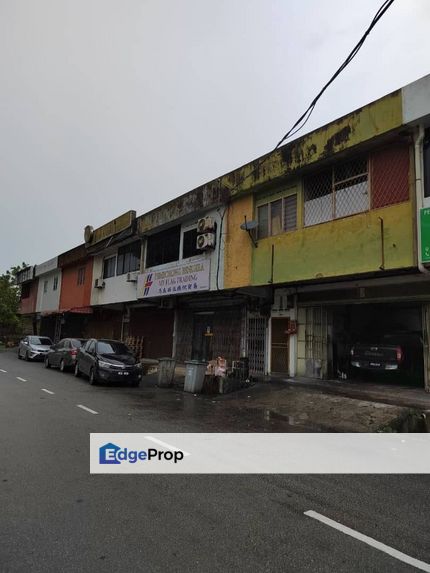Ulu Tiram Jalan Baiduri 1 Facing Main Road Double Storey Shop Lot, Johor, Masai