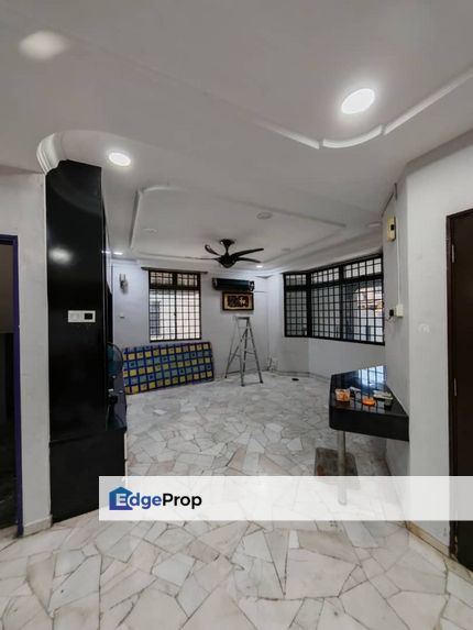 Tun Aminah @ Jln Hang Tuah Good Condition End Lot Double Storey Skudai, Johor, Skudai