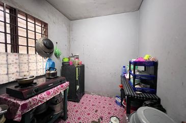 Flat Tasek 64, Bandar Baru Seri Alam
