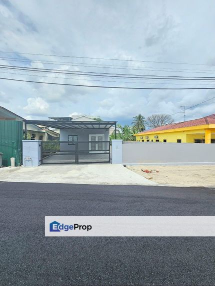 Kampung Baru Lima Kedai @ Jalan Ria Renovated Bungalow Single Storey, Johor, Johor Bahru