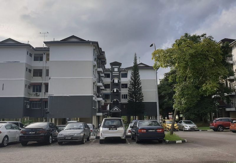 Ria 1 Apartment, Taman Megah Ria