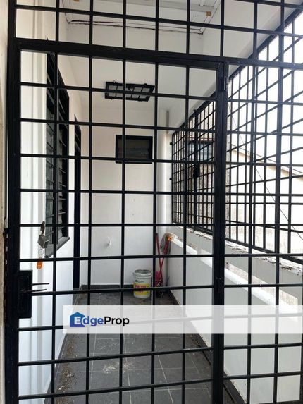 Full Loan Perling Flat @ Jalan Pekaka 3 Renovated 2 Bed Corner Unit , Johor, Skudai