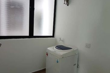 D'Summit Residences @ Kempas Utama