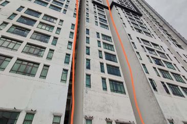 D'Summit Residences @ Kempas Utama