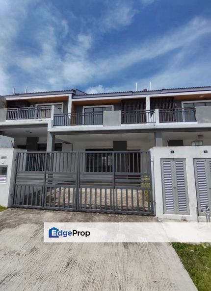 Full Loan Meridin East @ The Eden Double Storey House Pasir Gudang, Johor, Pasir Gudang