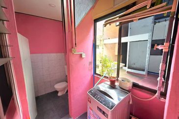 Flat Taman Ungku Tun Aminah