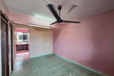 Flat Taman Ungku Tun Aminah