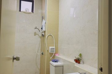 D'Summit Residences @ Kempas Utama