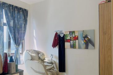 D'Summit Residences @ Kempas Utama