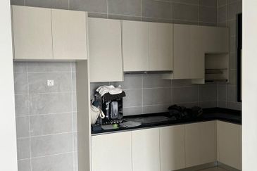 Twin Tower Residence