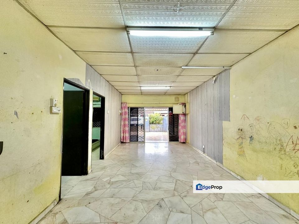 Full Loan Cash Out Sri Pulai Jln Batai Below Market Single Storey Utm, Johor, Skudai