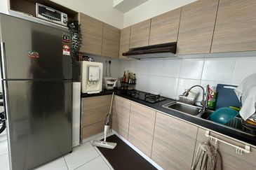 Seri Austin Luxury Apartment