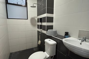 Seri Austin Luxury Apartment