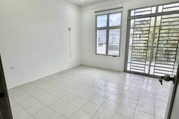 Persiaran Scientex 1