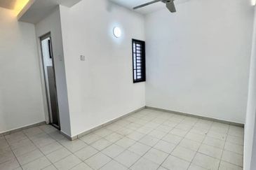 Persiaran Scientex 1