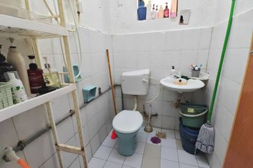 Lily & Jasmine Apartment