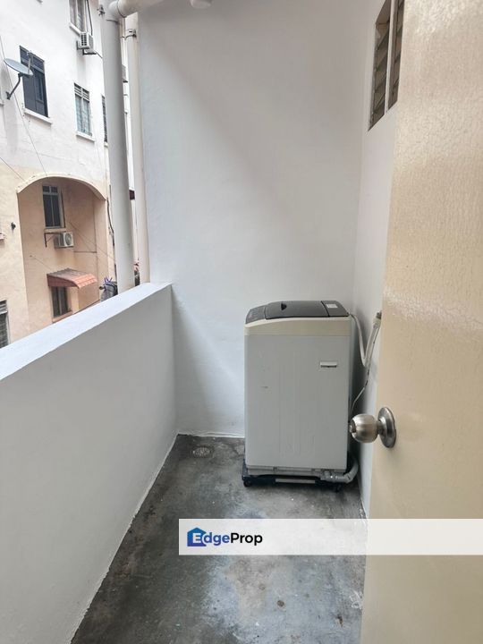 Full Loan Selesa Jaya @ Sri Awana Well Maintain 3 Bed Near Skudai, Johor, Skudai