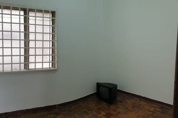 Ria 1 Apartment, Taman Megah Ria