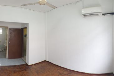 Ria 1 Apartment, Taman Megah Ria