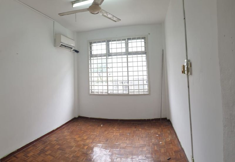 Ria 1 Apartment, Taman Megah Ria