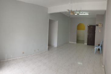 Ria 1 Apartment, Taman Megah Ria