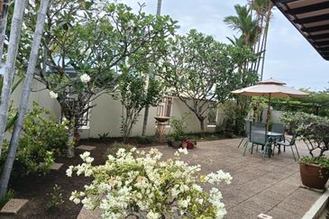 Garden Villa @ Bukit Indah 2