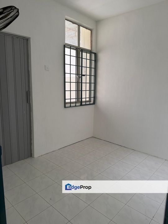 Full Loan Seri Alam @ Summer Park Town House Good Condition Masai, Johor, Masai