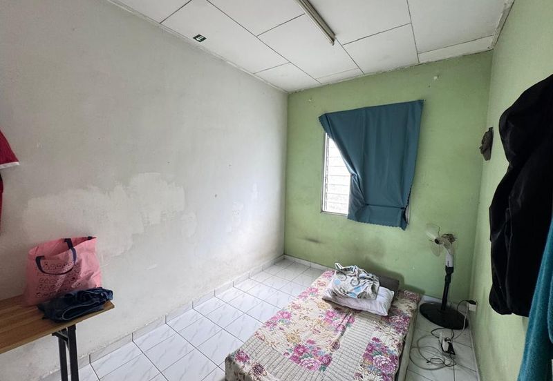 Sri Putra Apartments