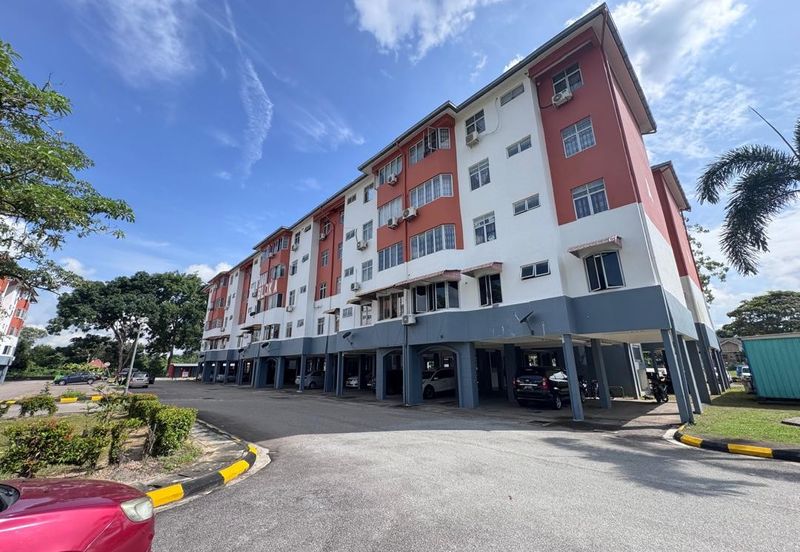 Sri Putra Apartments