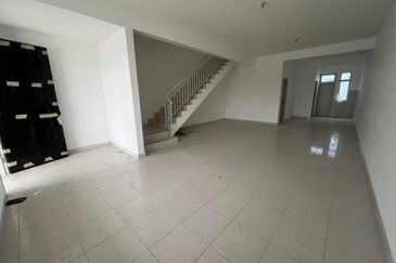 Erica @ Meridin East