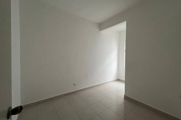 Erica @ Meridin East