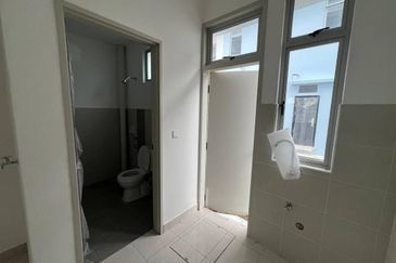 Erica @ Meridin East