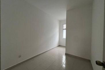 Erica @ Meridin East