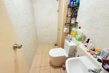 D'Summit Residences @ Kempas Utama