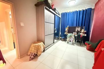 D'Summit Residences @ Kempas Utama