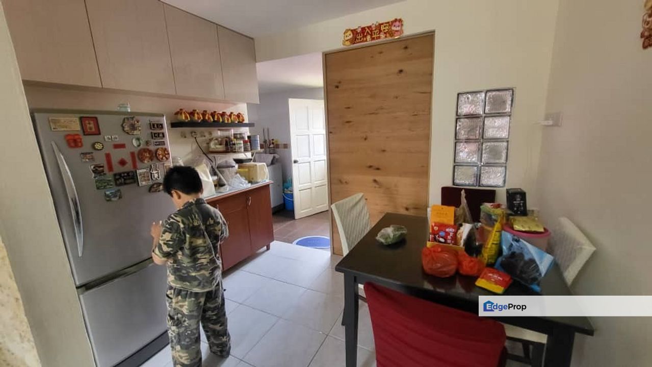 Taman Universiti Jalan Kejayaaan Full Renovated Low Cost Single Storey, Johor, Skudai