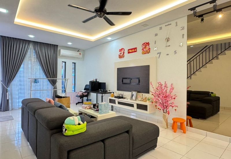 Meridin East The Greenway & The Eden