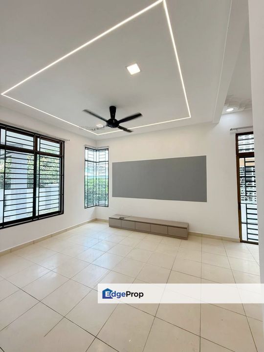 Low Deposit Pasir Gudang Taman Scientex Renovated Cluster Double Store, Johor, Pasir Gudang