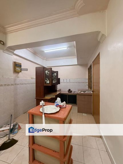 Full Loan Tampoi Indah @ Sri Wangi Low Floor 3 Beded Kip Mart Skudai, Johor, Tampoi