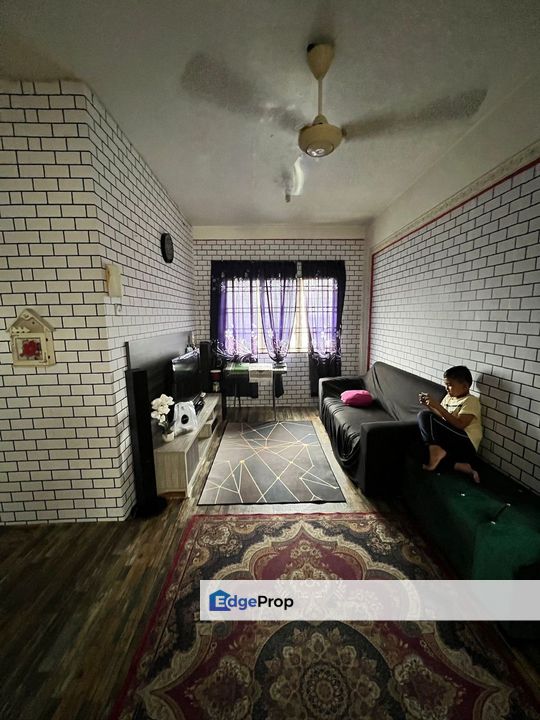 Full Loan Flat @ Mutiara Rini Jalan Jasa Well Maintain Near Tun Aminah, Johor, Skudai