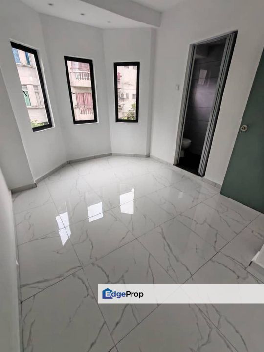 New Renovated Rumah Pangsa Ria Lima Kedai Low Floor With Balcony, Johor, Skudai