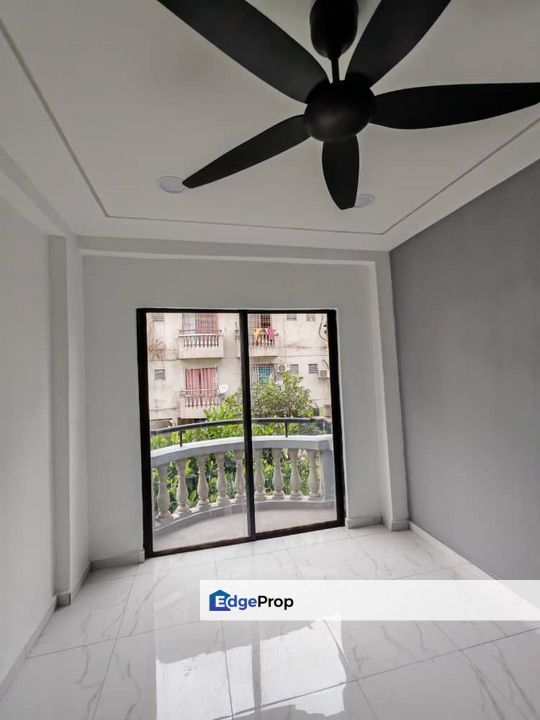 New Renovated Rumah Pangsa Ria Lima Kedai Low Floor With Balcony, Johor, Skudai