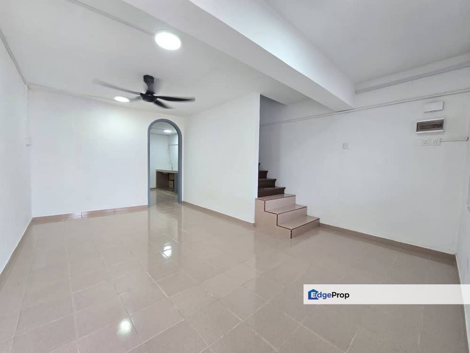 Full Loan Taman Perling @ Jalan Pekaka Unblock Low Cost Double Storey, Johor, Johor Bahru